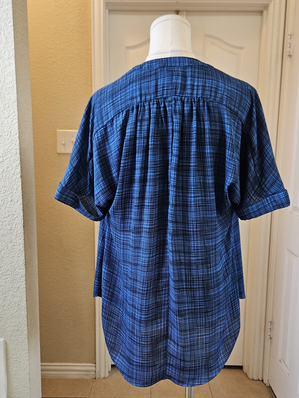 Worthington Petite Blue & Black Plaid Short-Sleeve Top – Petite Small - Picture 8 of 10